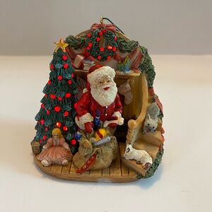 Hallmark Ornament A Glimpse of Santa 2006 Light MIN Club Special